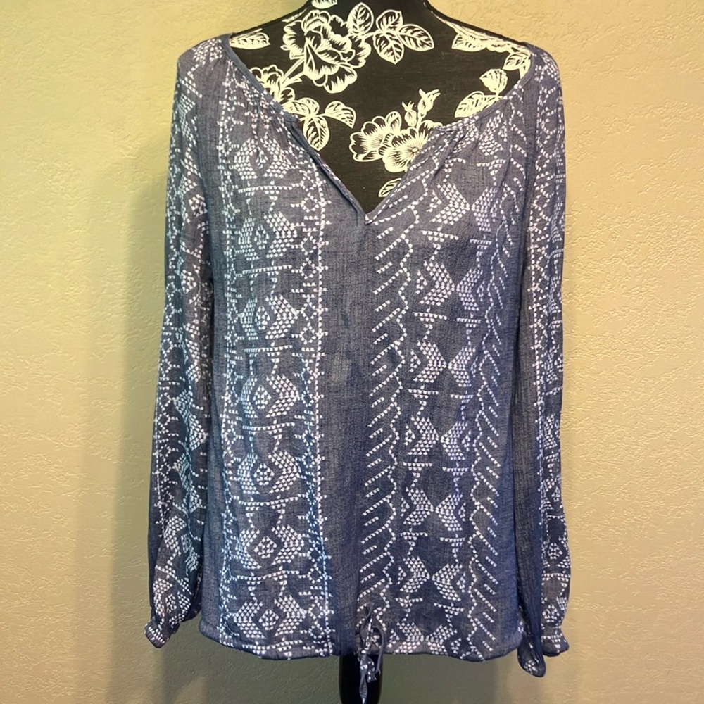 LG COMO VINTAGE GRAY & WHITE V NECK LONG SLEEVED GATHERED ADJUSTABLE BOTTOM TOP